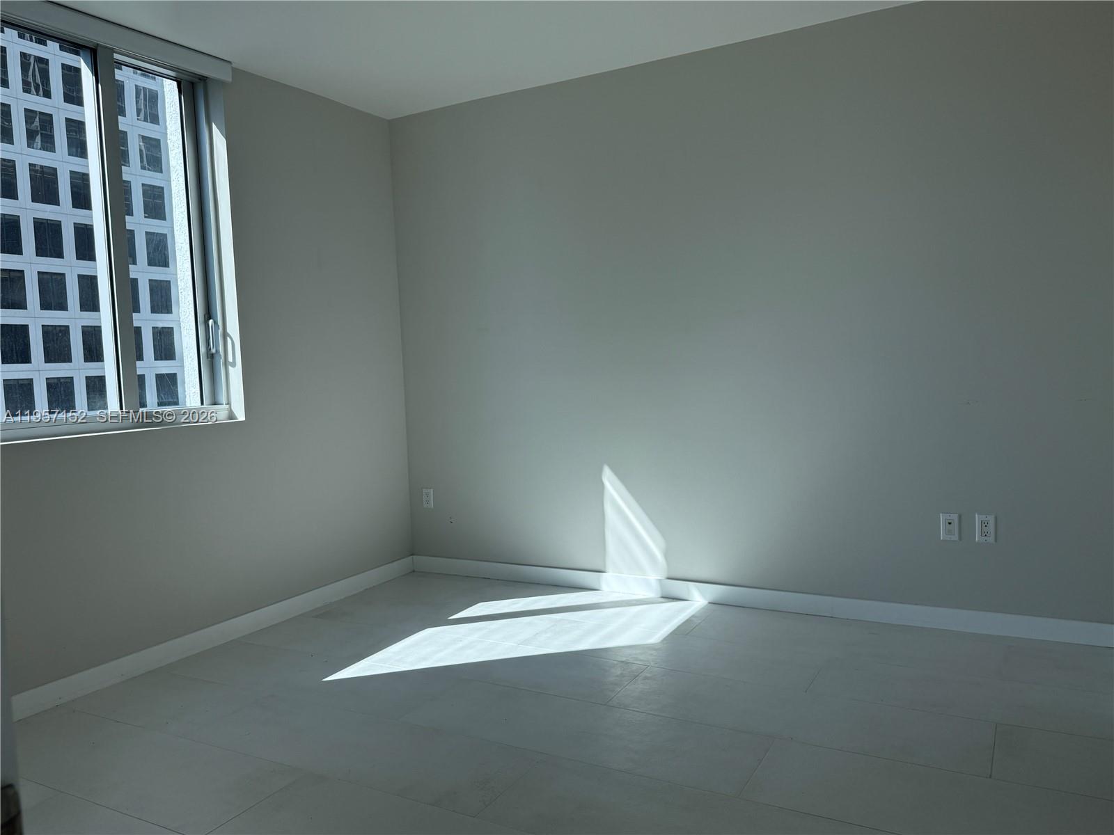 500 Brickell Ave #1602, Miami FL 33131