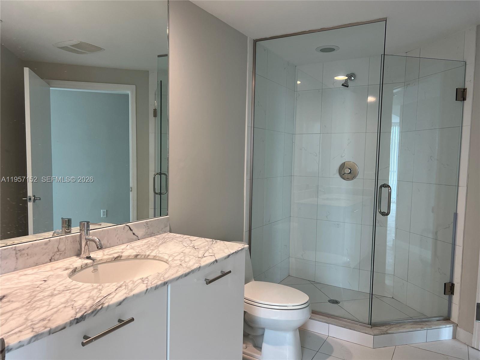 500 Brickell Ave #1602, Miami FL 33131
