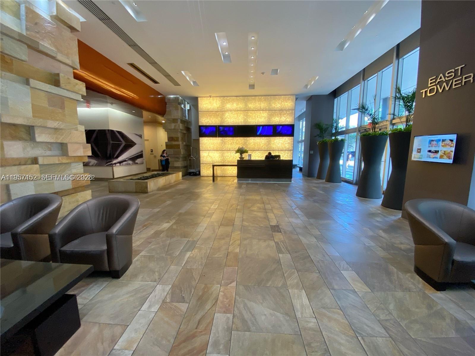 500 Brickell Ave #1602, Miami FL 33131