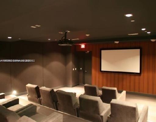 500 Brickell Ave #1602, Miami FL 33131