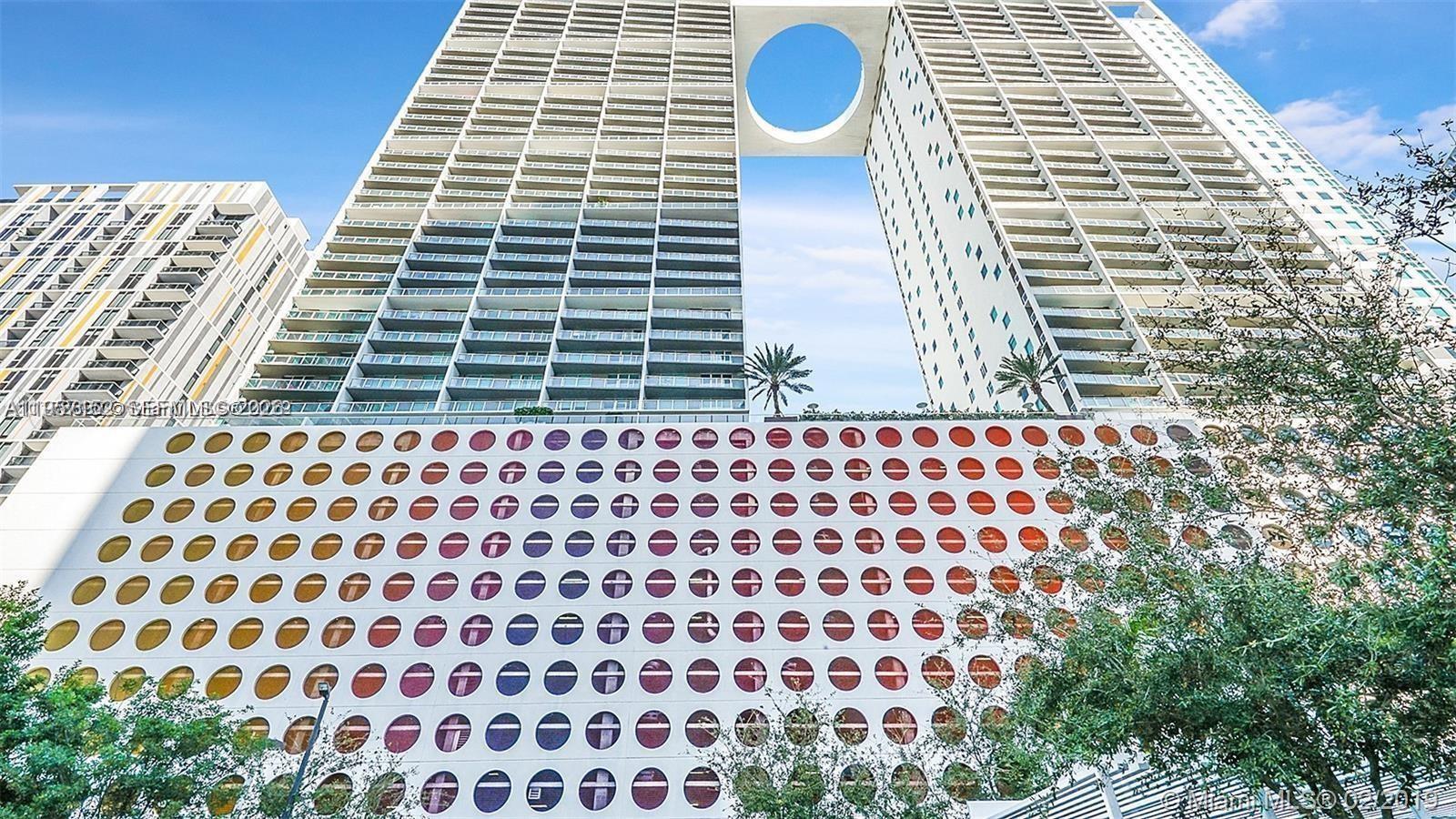 500 Brickell Ave #1602, Miami FL 33131