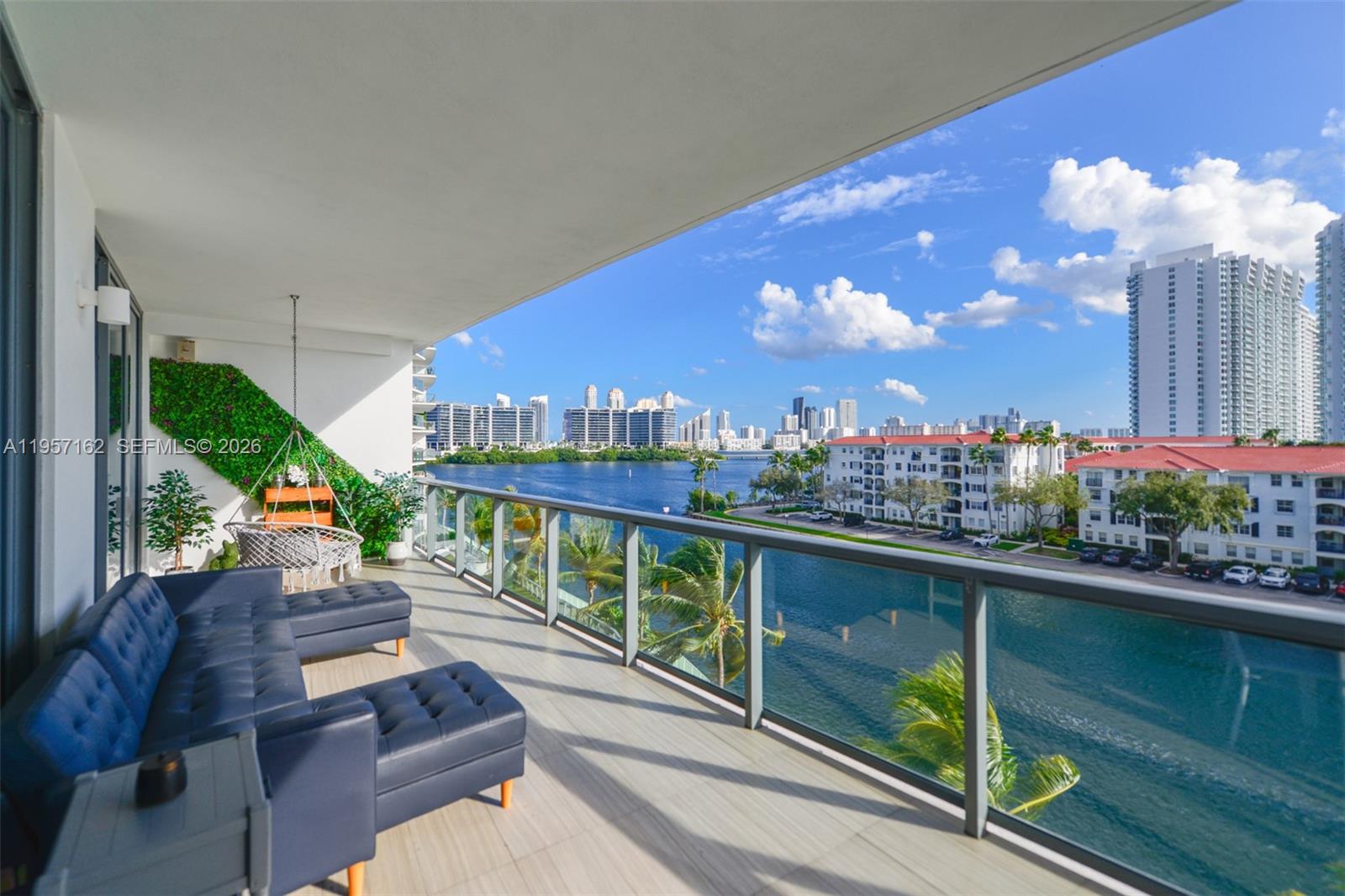 3250 NE 188th St #404, Aventura FL 33180