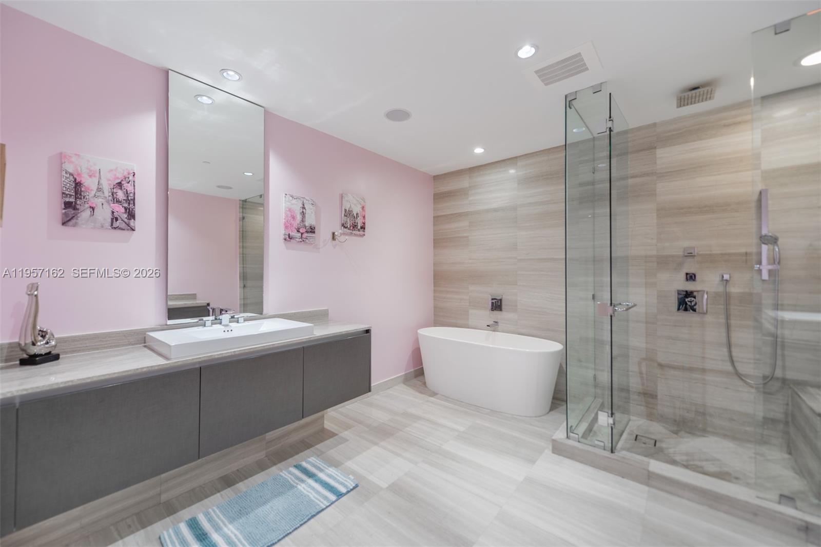 3250 NE 188th St #404, Aventura FL 33180