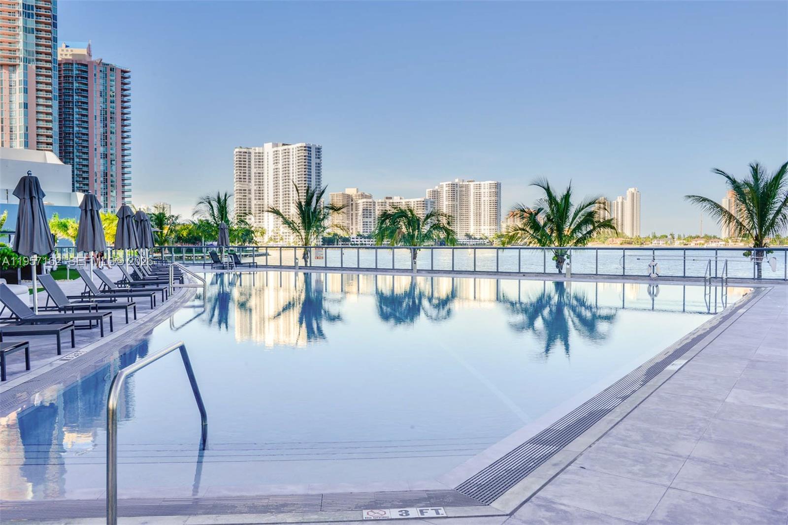 3250 NE 188th St #404, Aventura FL 33180