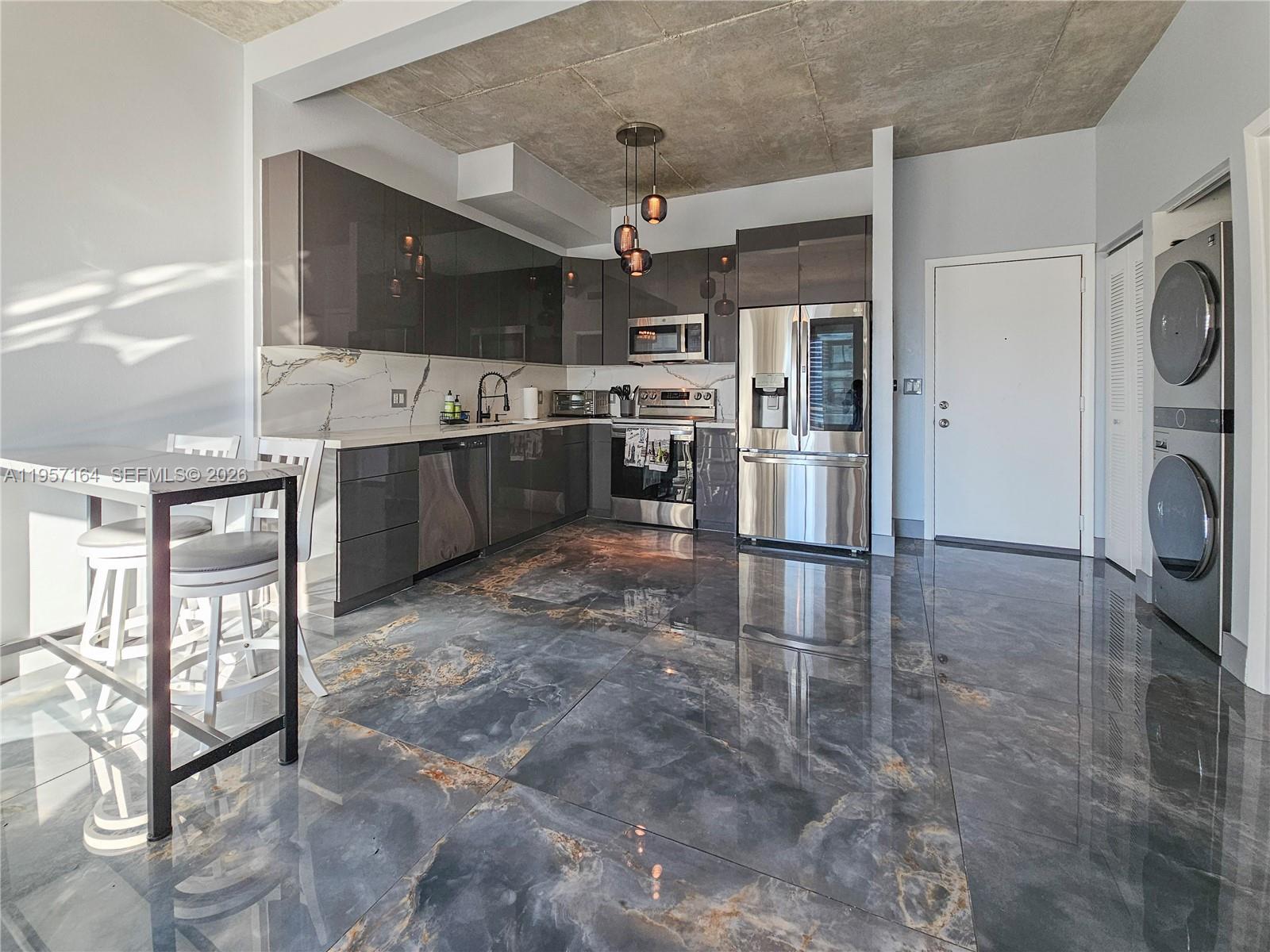 234 NE 3rd St #1003, Miami FL 33132