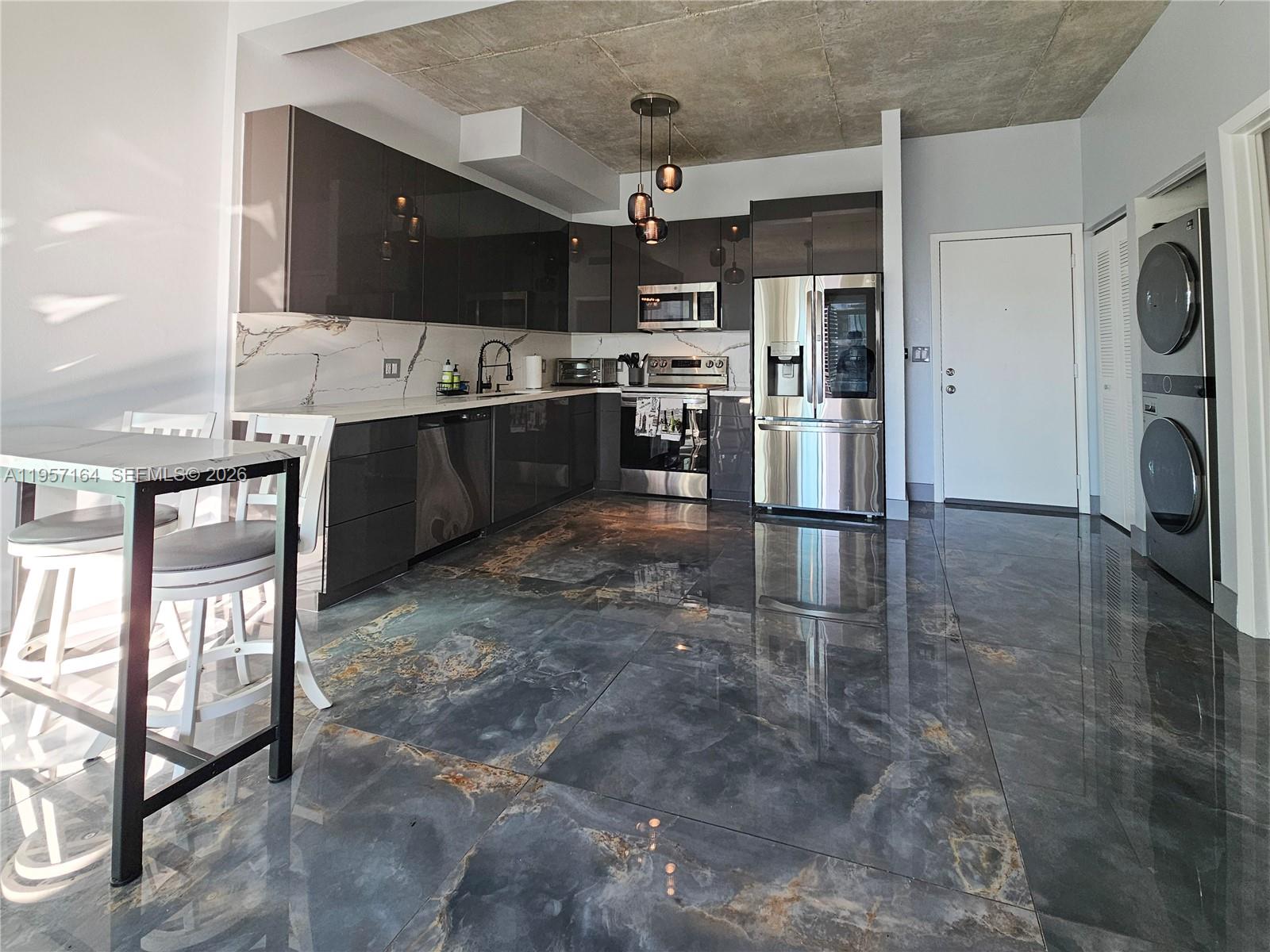 234 NE 3rd St #1003, Miami FL 33132