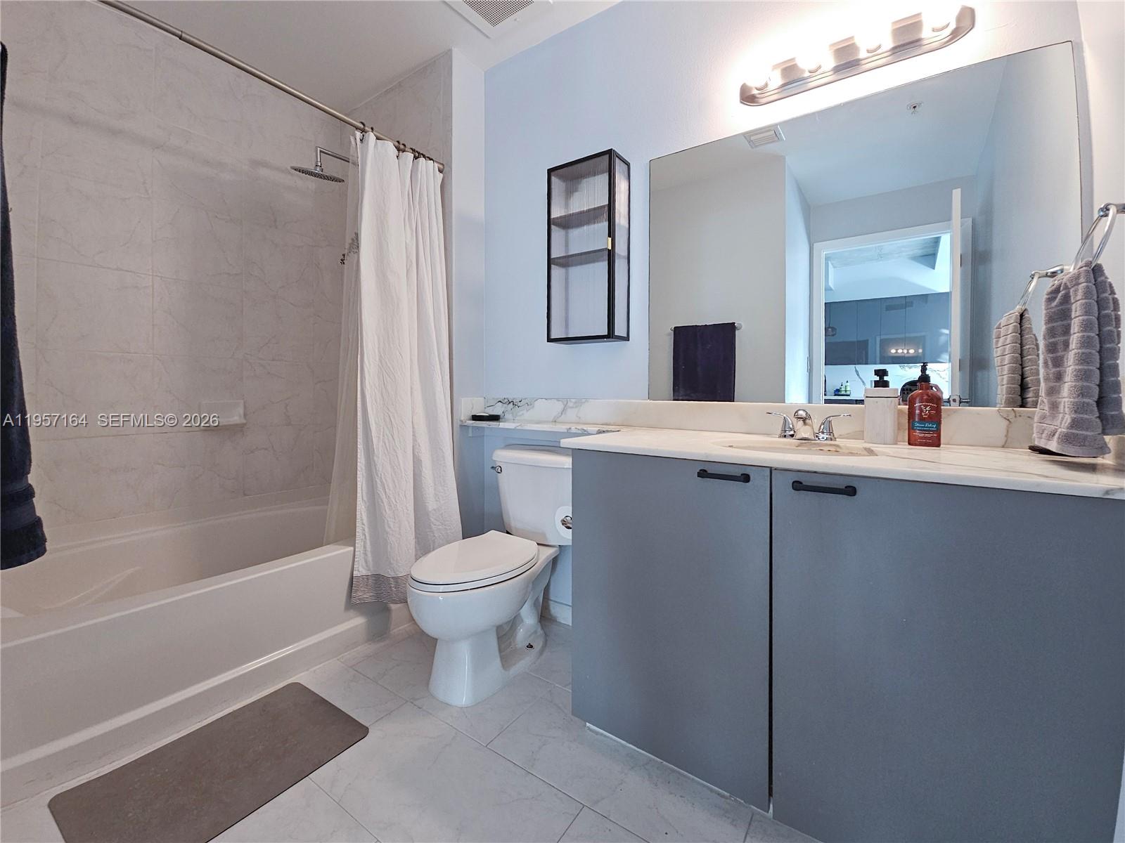 234 NE 3rd St #1003, Miami FL 33132