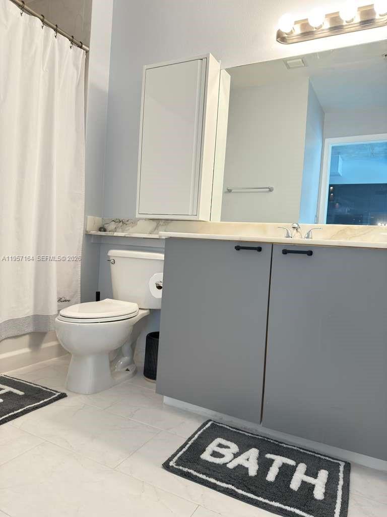 234 NE 3rd St #1003, Miami FL 33132