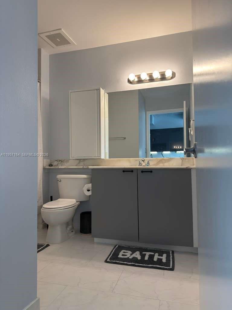 234 NE 3rd St #1003, Miami FL 33132