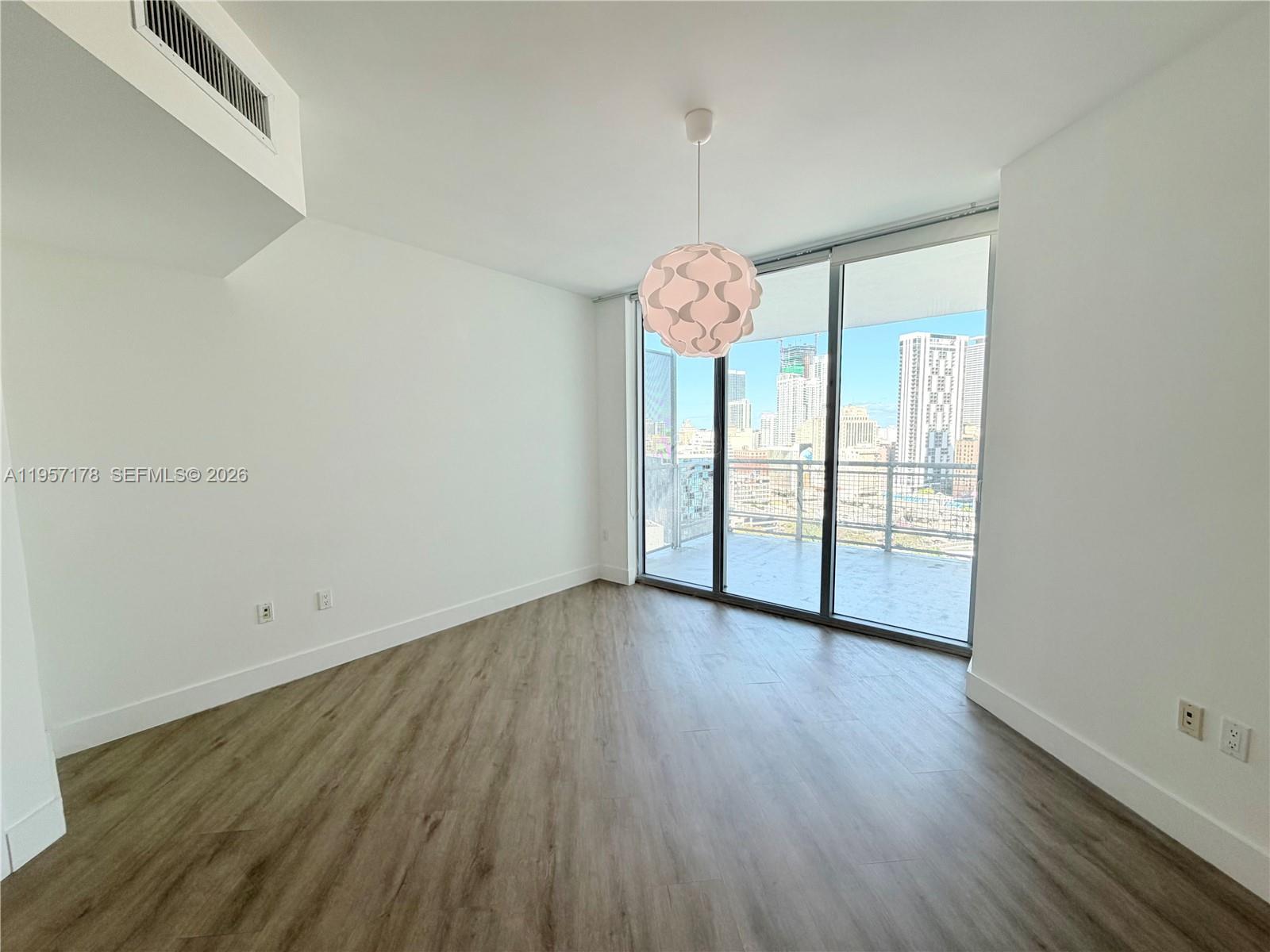 350 S Miami Ave #2011, Miami FL 33130