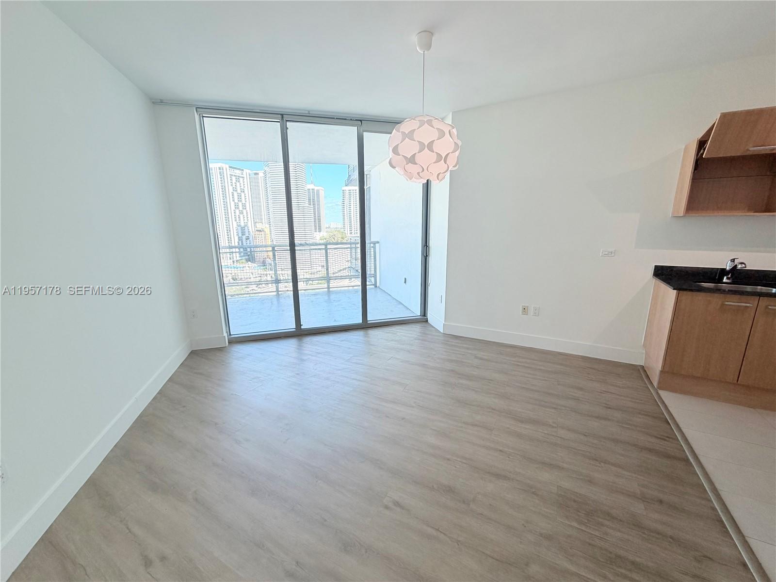 350 S Miami Ave #2011, Miami FL 33130
