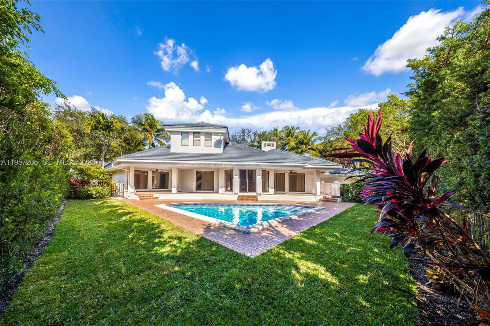 301 Isla Dorada Blvd, Coral Gables FL 33143