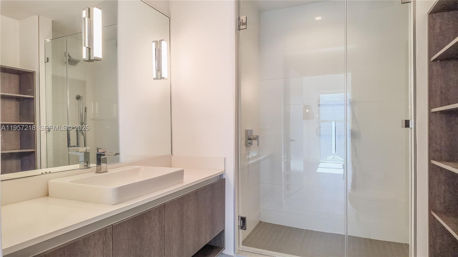 455 NE 39th St #304, Miami FL 33137