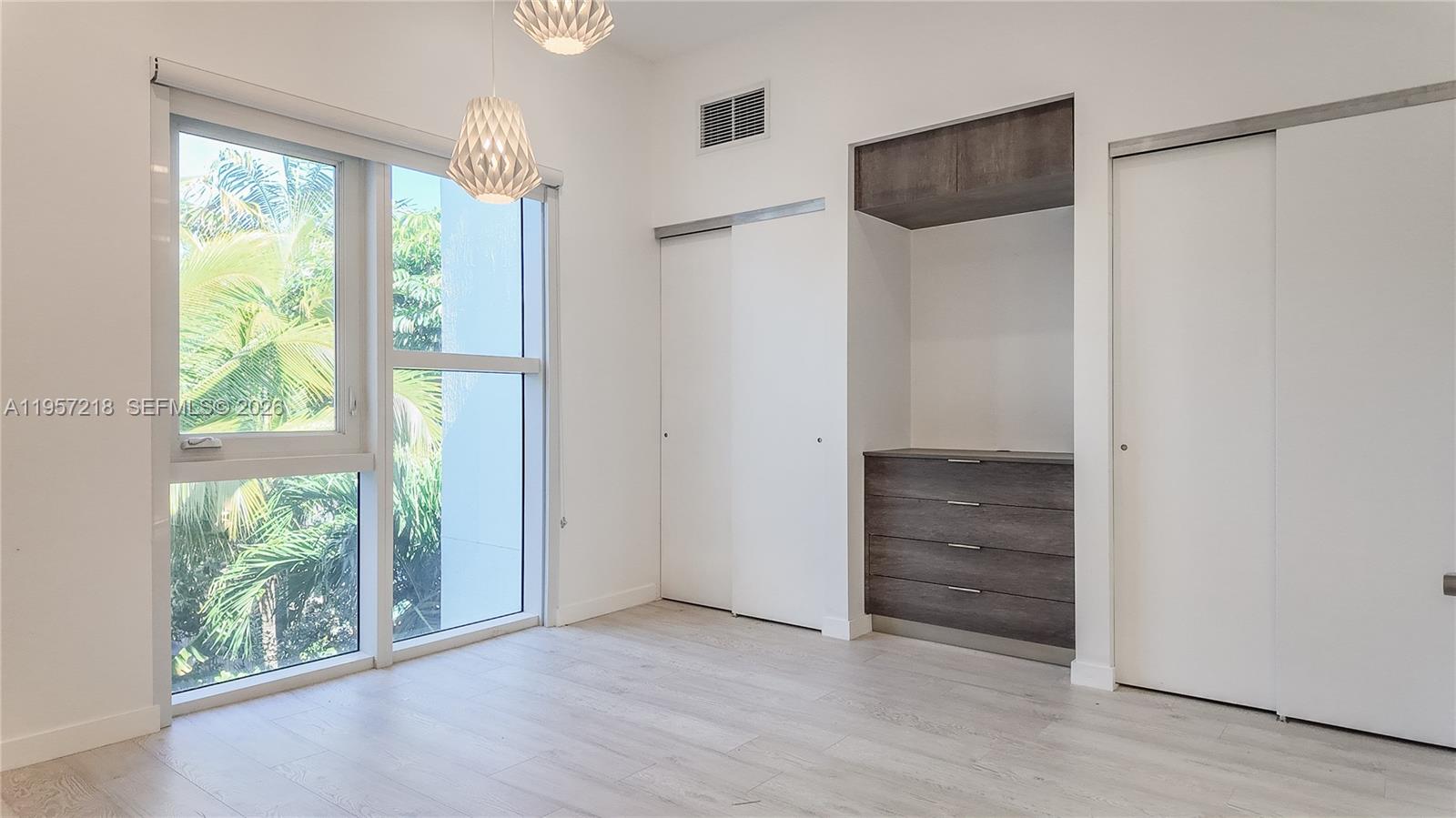 455 NE 39th St #304, Miami FL 33137