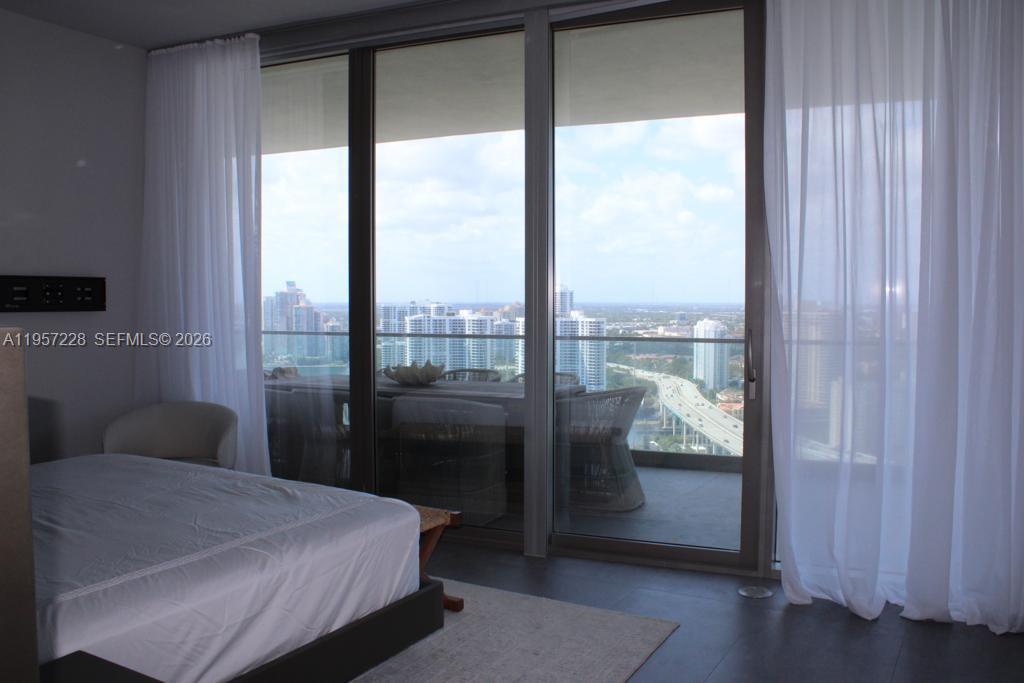 18975 Collins Ave #2905, Sunny Isles Beach FL 33160