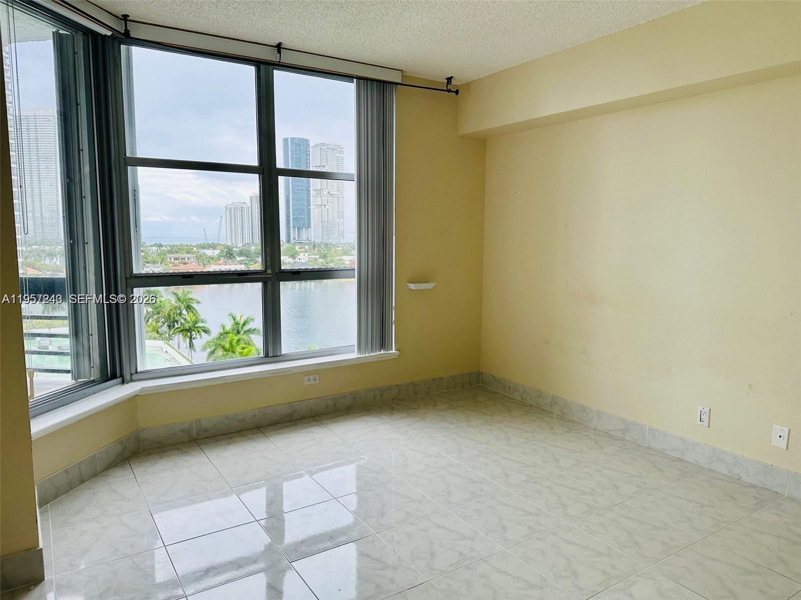 3600 Mystic Pointe Dr #1117, Aventura FL 33180