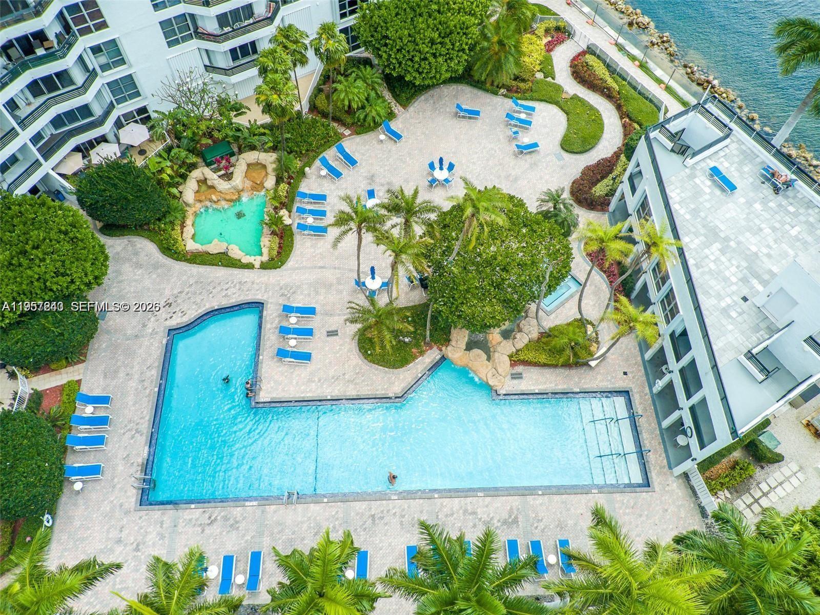 3600 Mystic Pointe Dr #1117, Aventura FL 33180