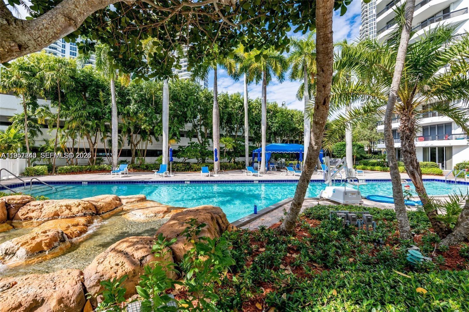 3600 Mystic Pointe Dr #1117, Aventura FL 33180