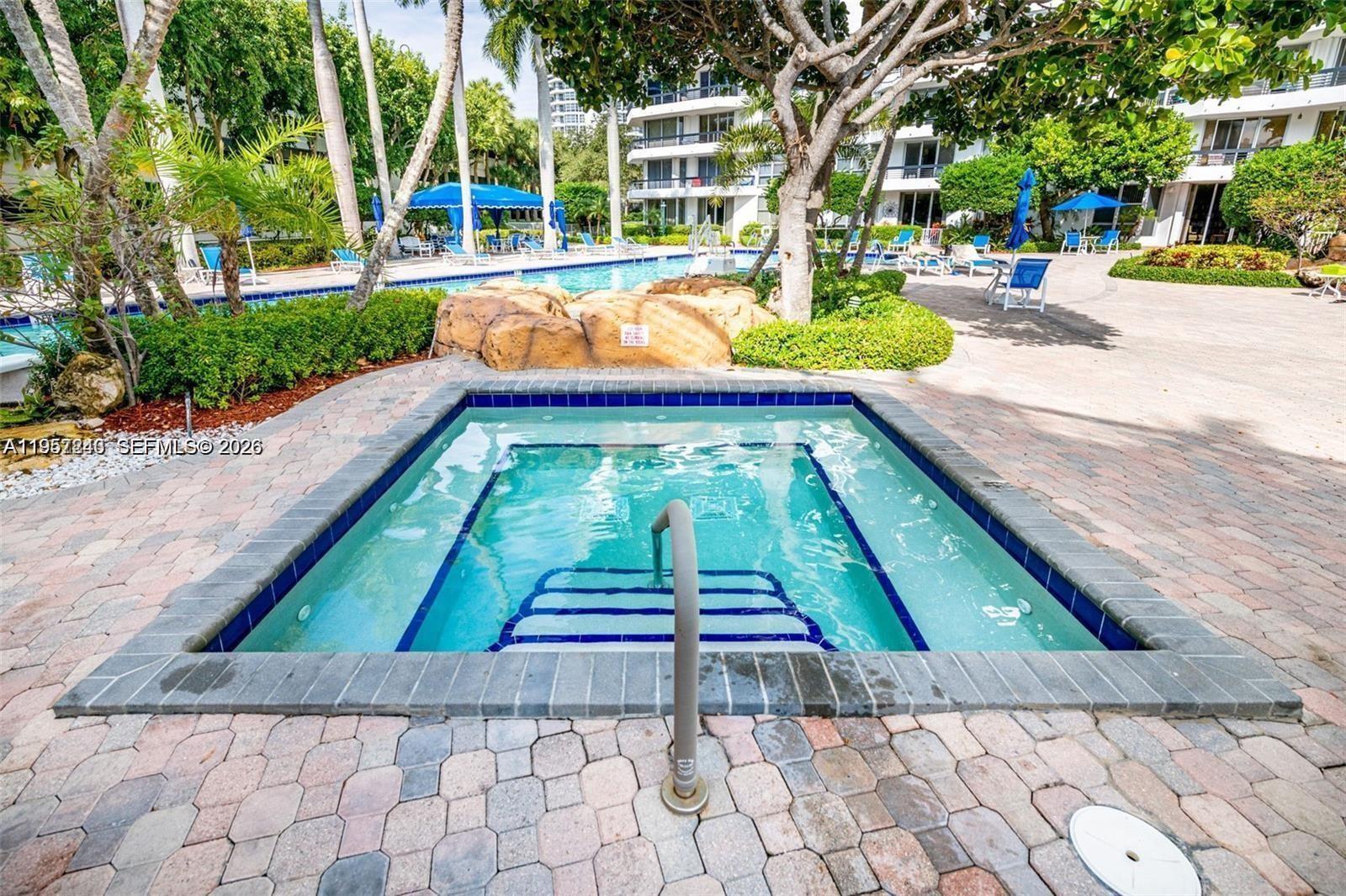 3600 Mystic Pointe Dr #1117, Aventura FL 33180