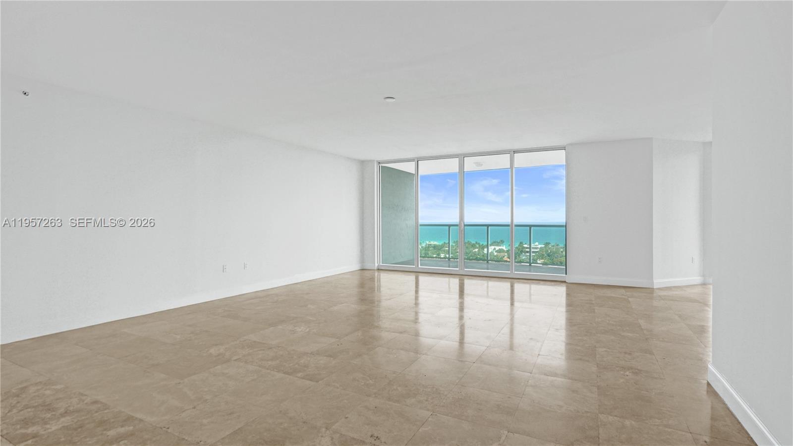 20201 E Country Club Dr #1808, Aventura FL 33180