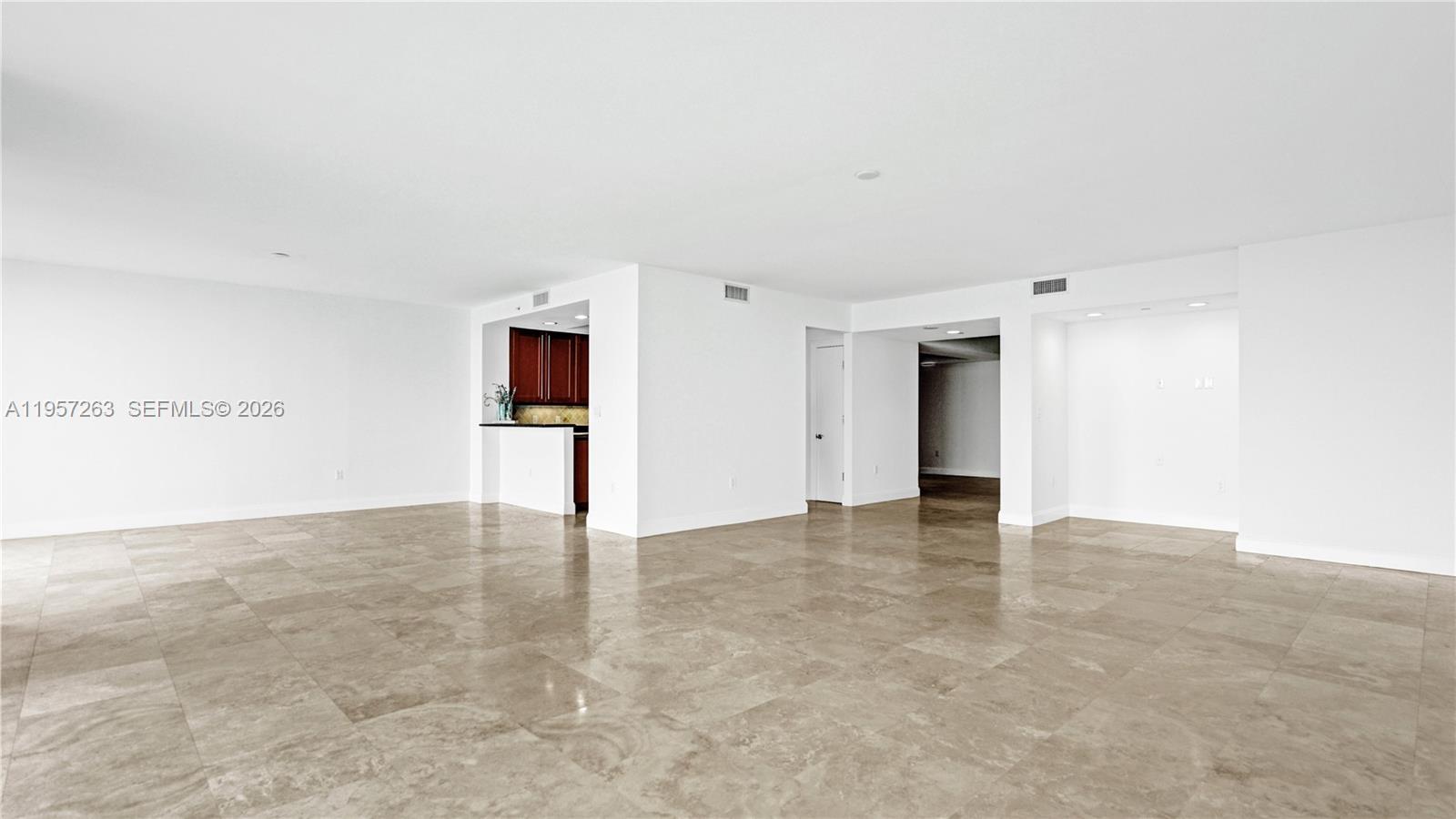 20201 E Country Club Dr #1808, Aventura FL 33180