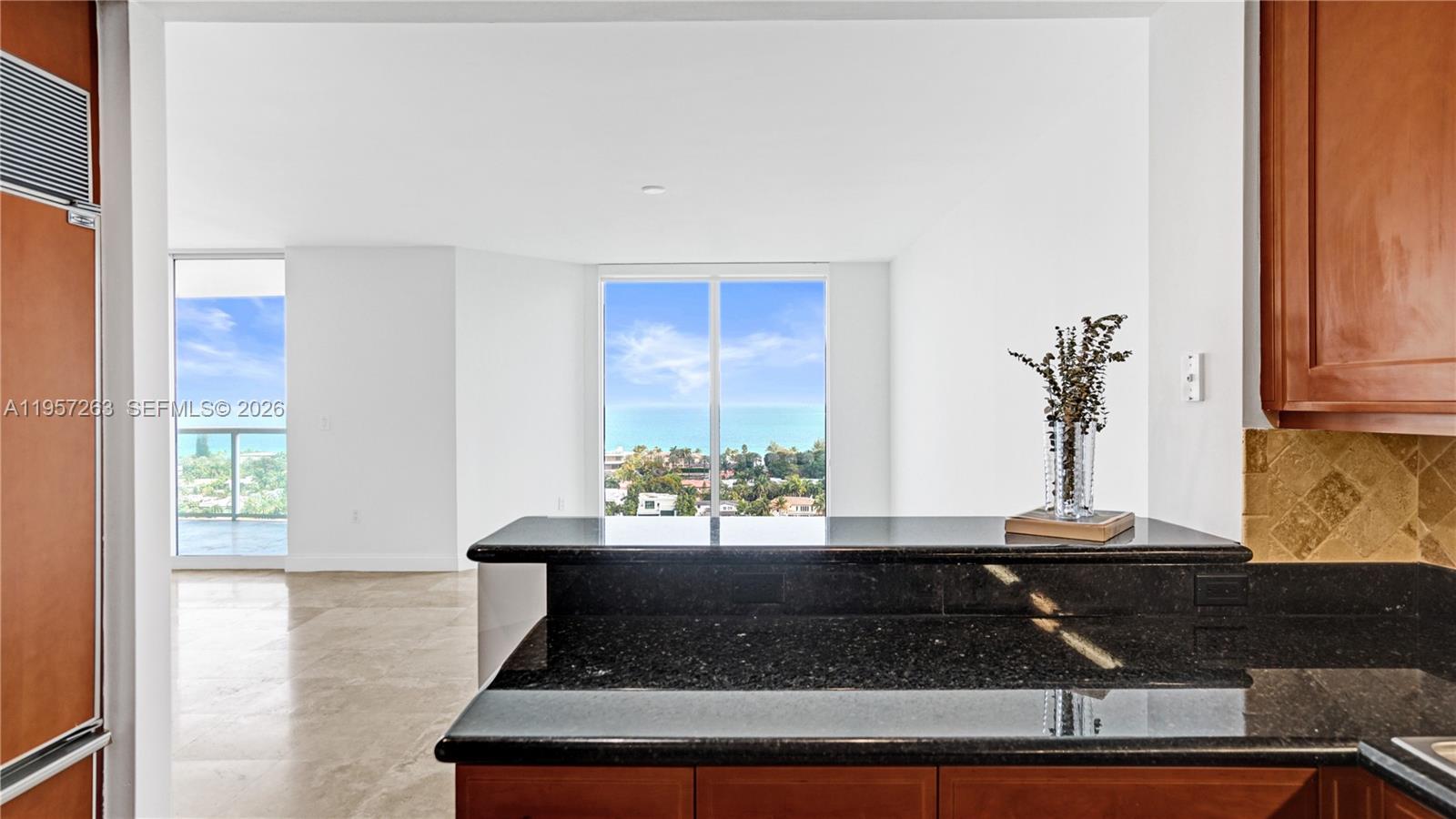 20201 E Country Club Dr #1808, Aventura FL 33180