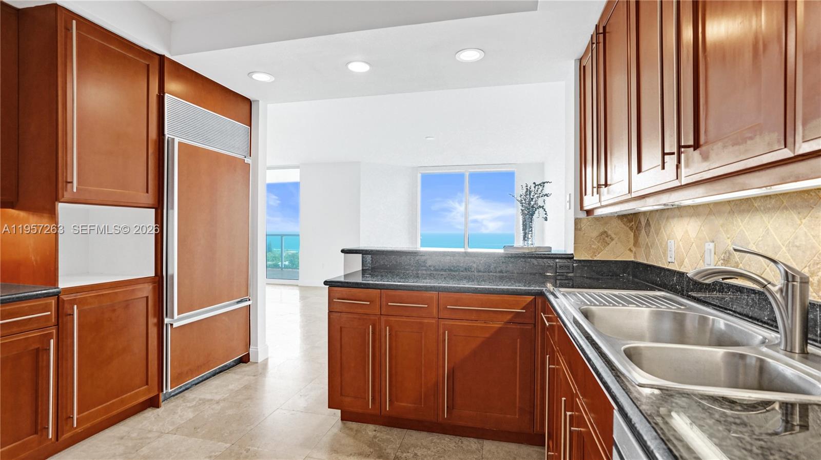 20201 E Country Club Dr #1808, Aventura FL 33180