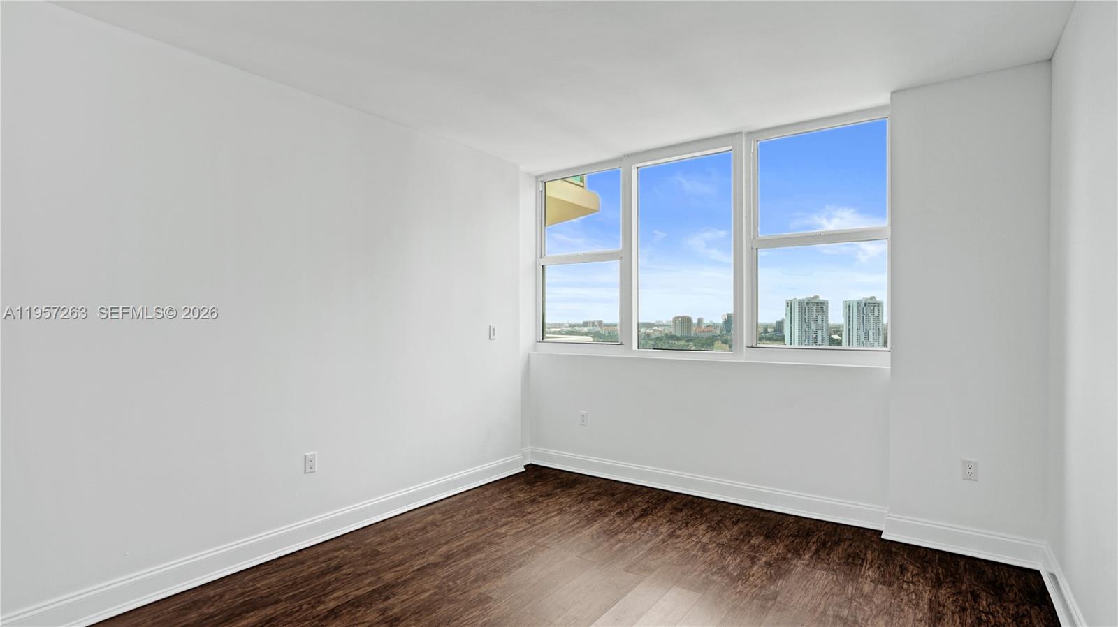20201 E Country Club Dr #1808, Aventura FL 33180