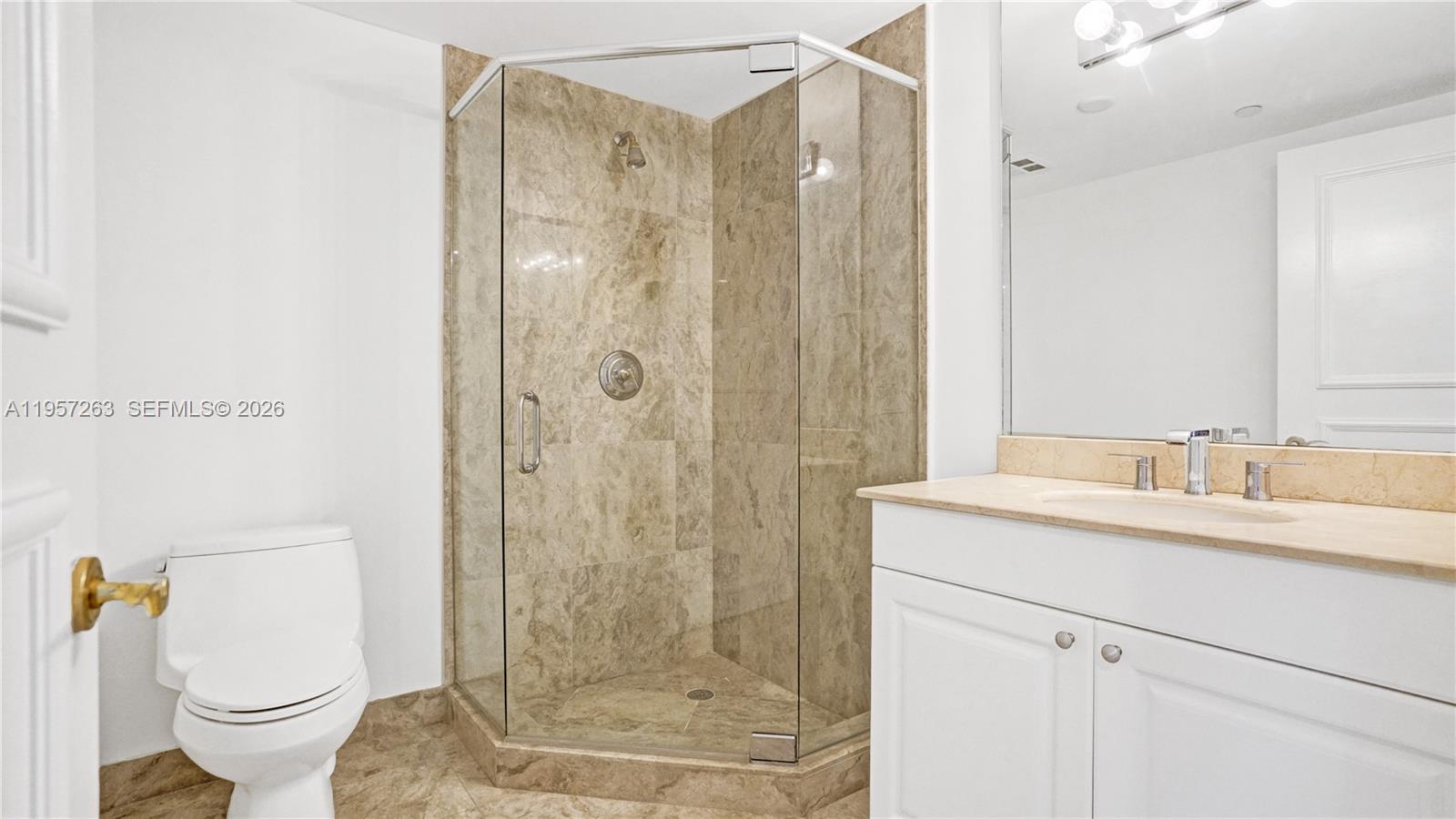 20201 E Country Club Dr #1808, Aventura FL 33180