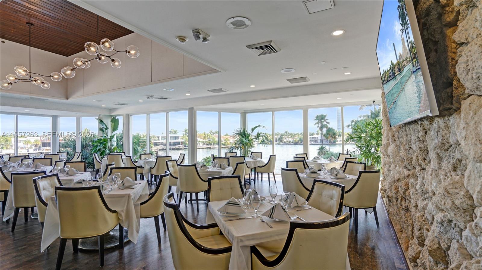 20201 E Country Club Dr #1808, Aventura FL 33180