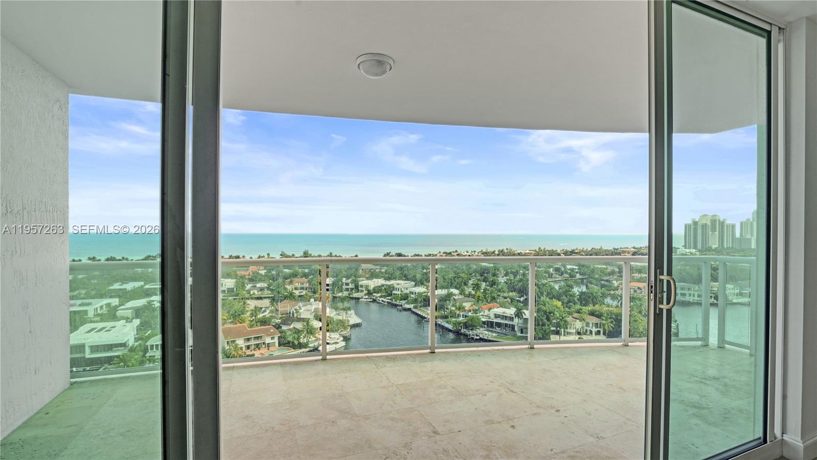 20201 E Country Club Dr #1808, Aventura FL 33180