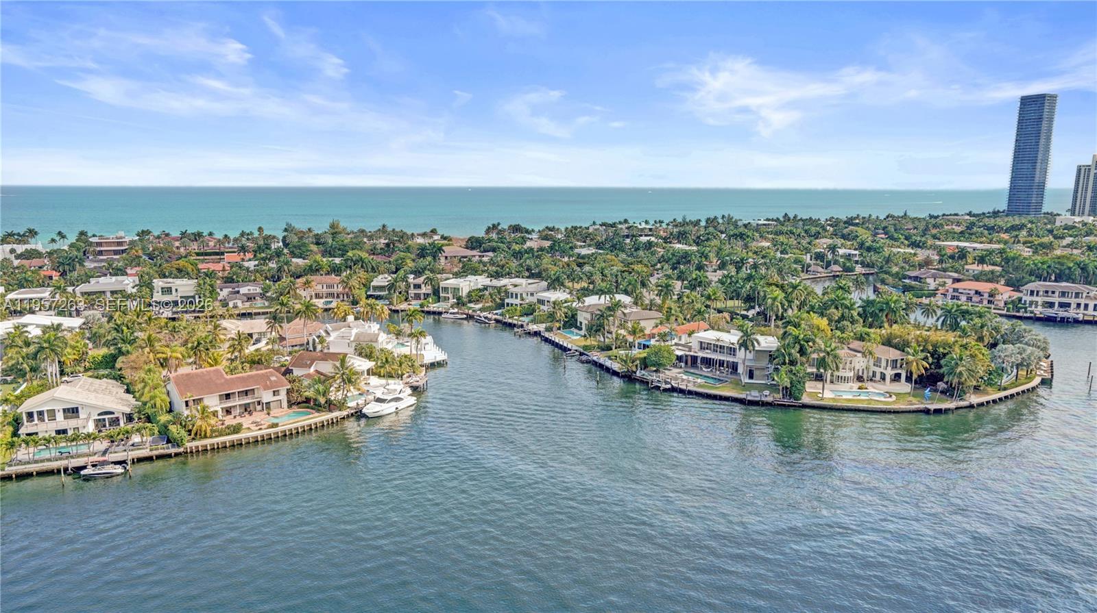 20201 E Country Club Dr #1808, Aventura FL 33180