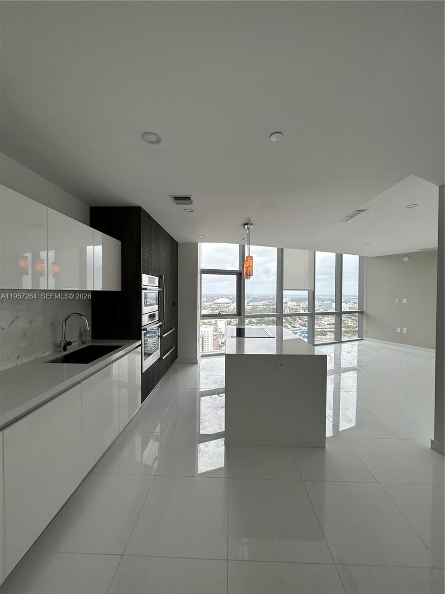 851 NE 1st Ave #4302, Miami FL 33132