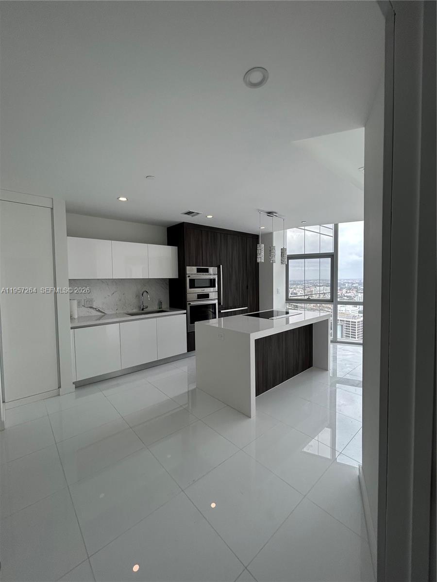 851 NE 1st Ave #4302, Miami FL 33132