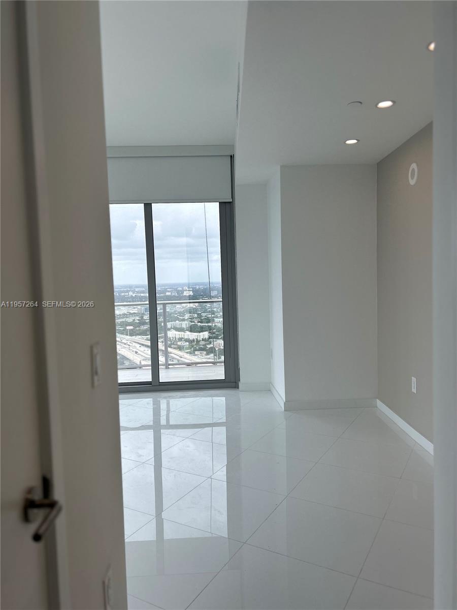 851 NE 1st Ave #4302, Miami FL 33132