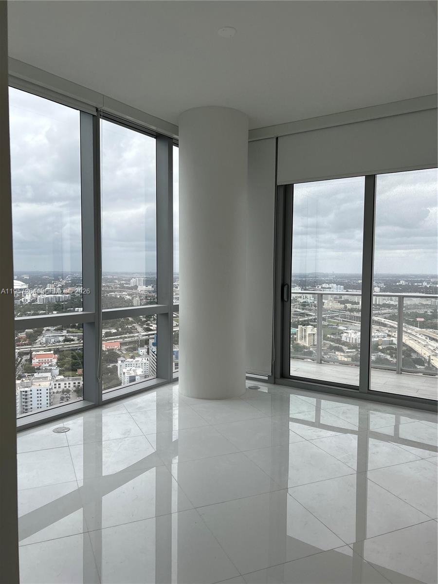 851 NE 1st Ave #4302, Miami FL 33132