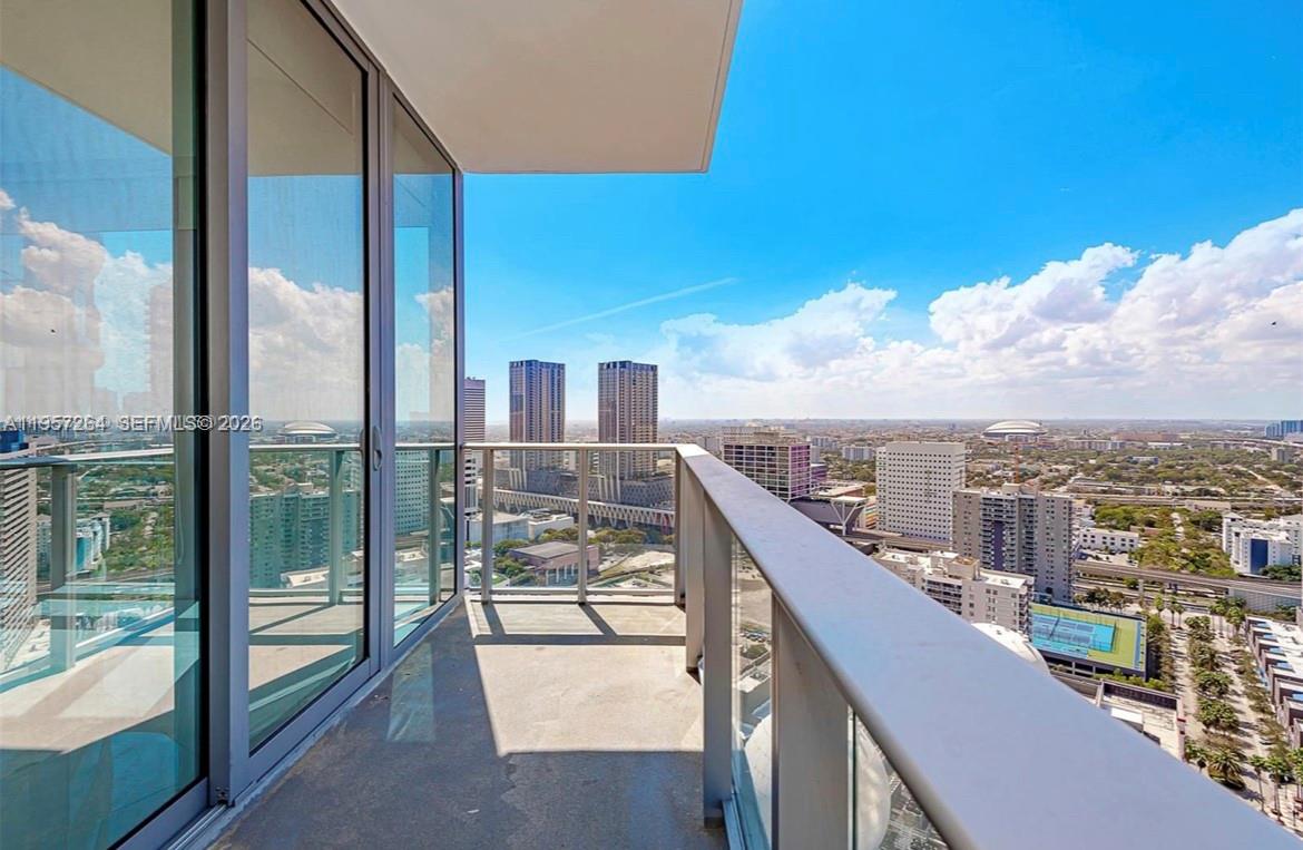 851 NE 1st Ave #4302, Miami FL 33132