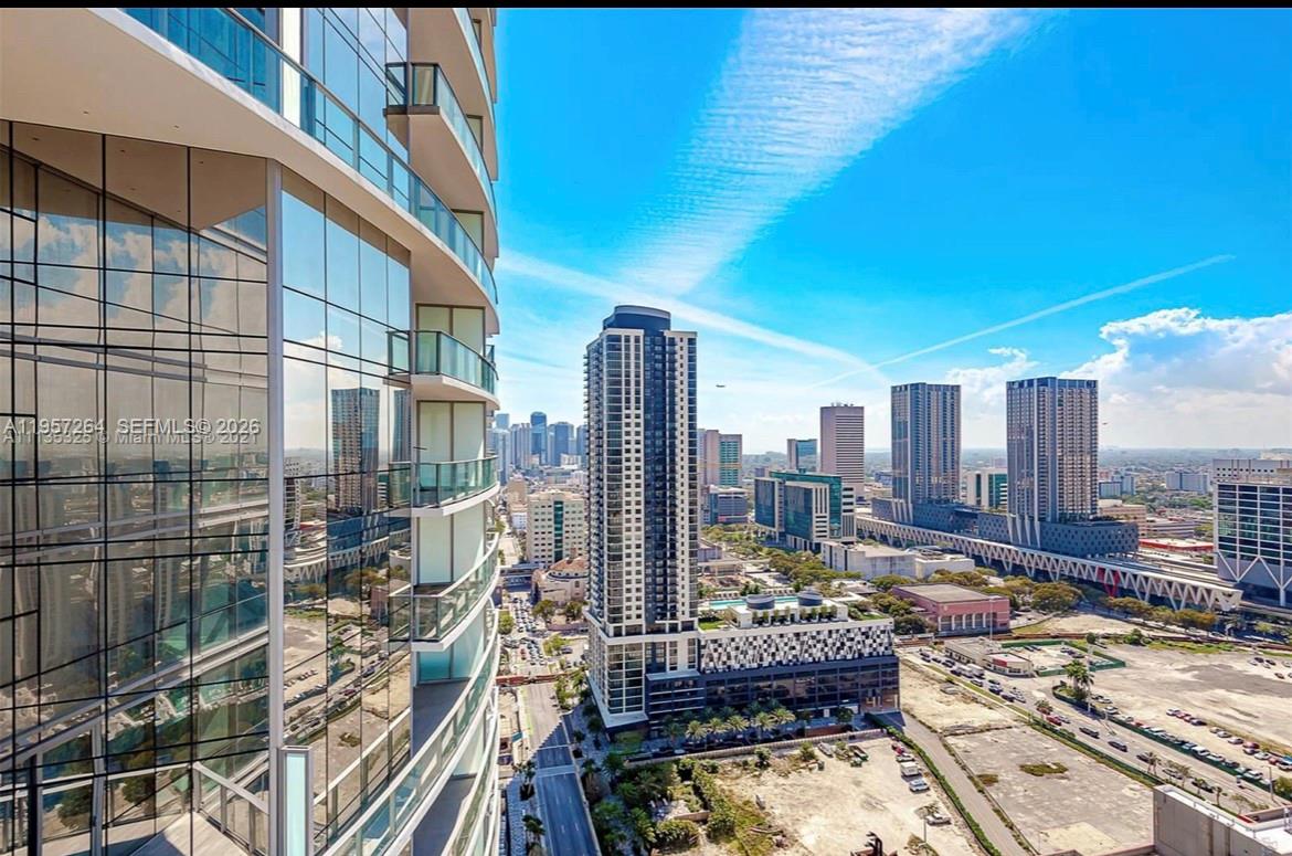 851 NE 1st Ave #4302, Miami FL 33132