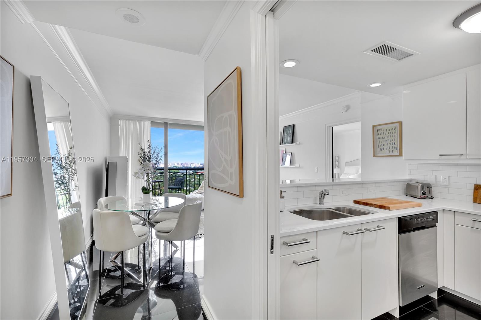 3350 SW 27 AV #2104, Coconut Grove FL 33133