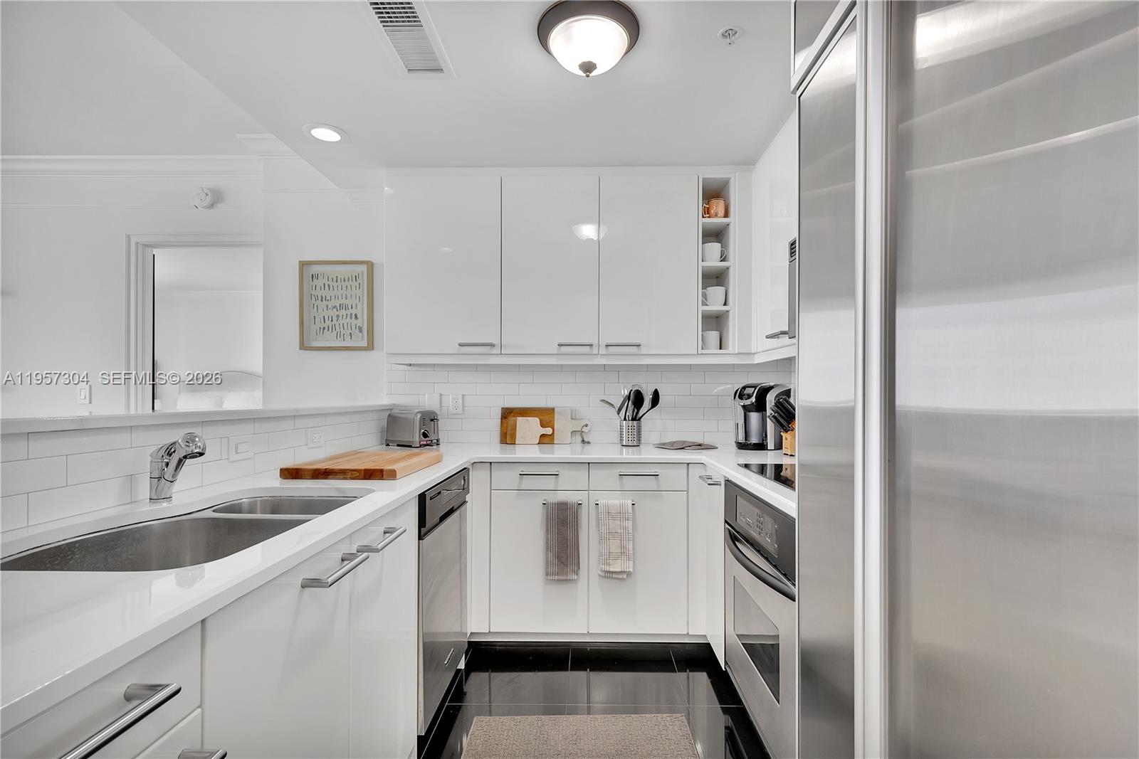 3350 SW 27 AV #2104, Coconut Grove FL 33133