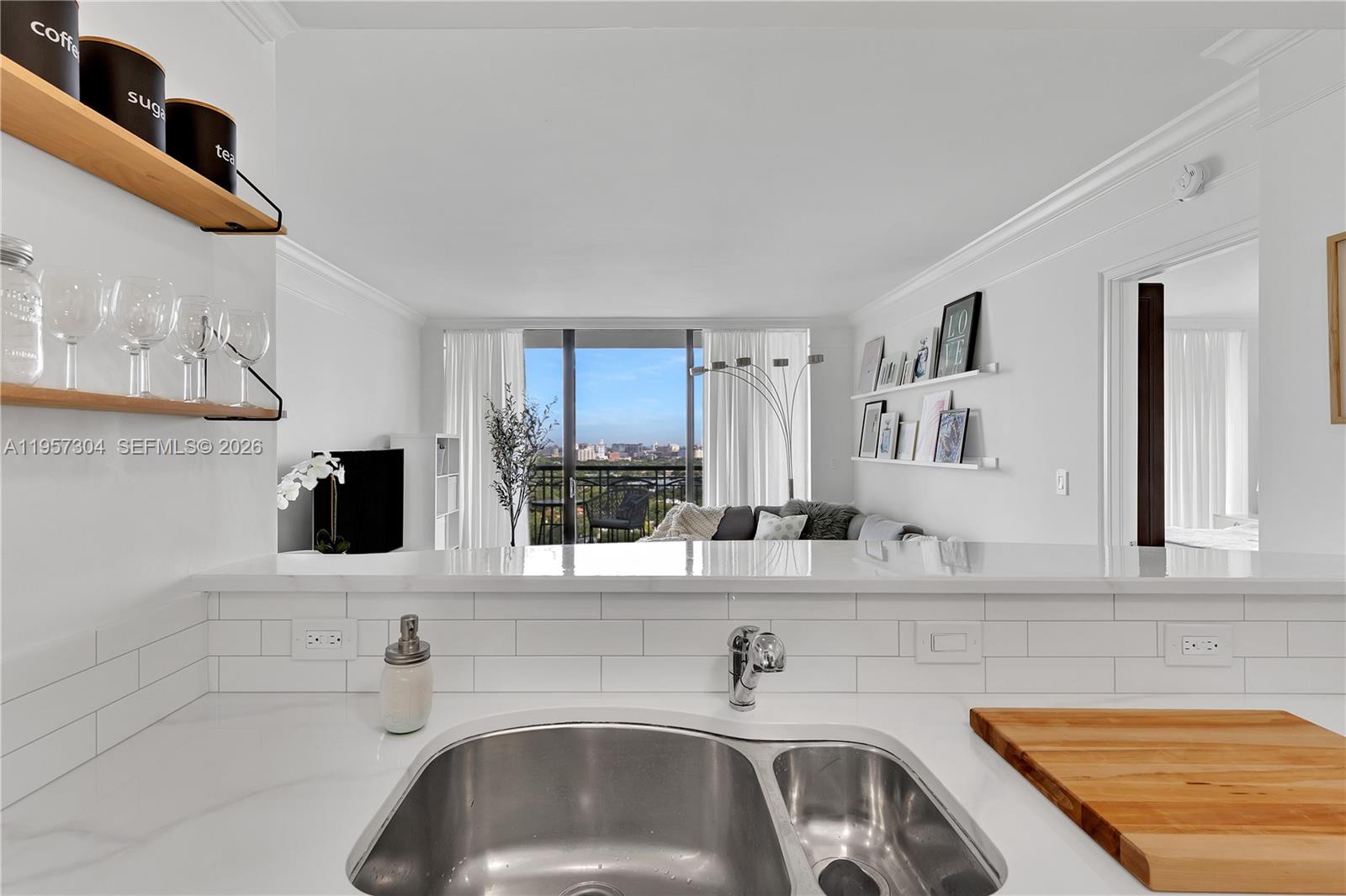 3350 SW 27 AV #2104, Coconut Grove FL 33133