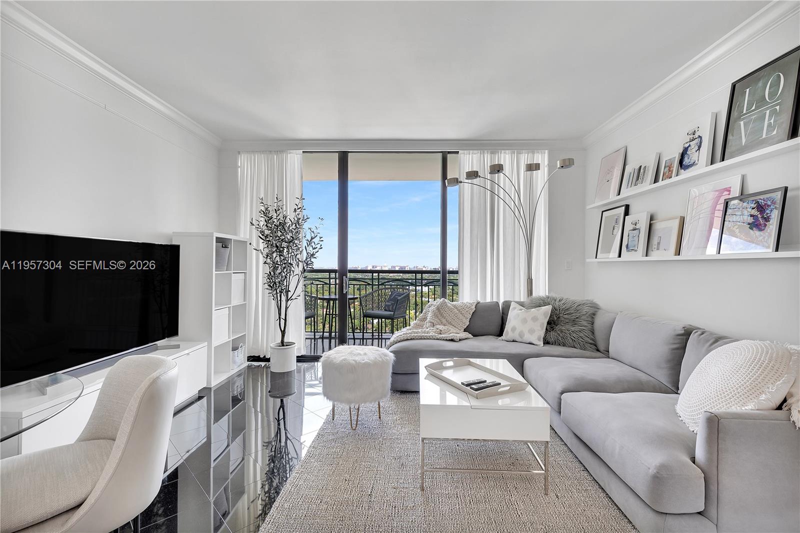 3350 SW 27 AV #2104, Coconut Grove FL 33133
