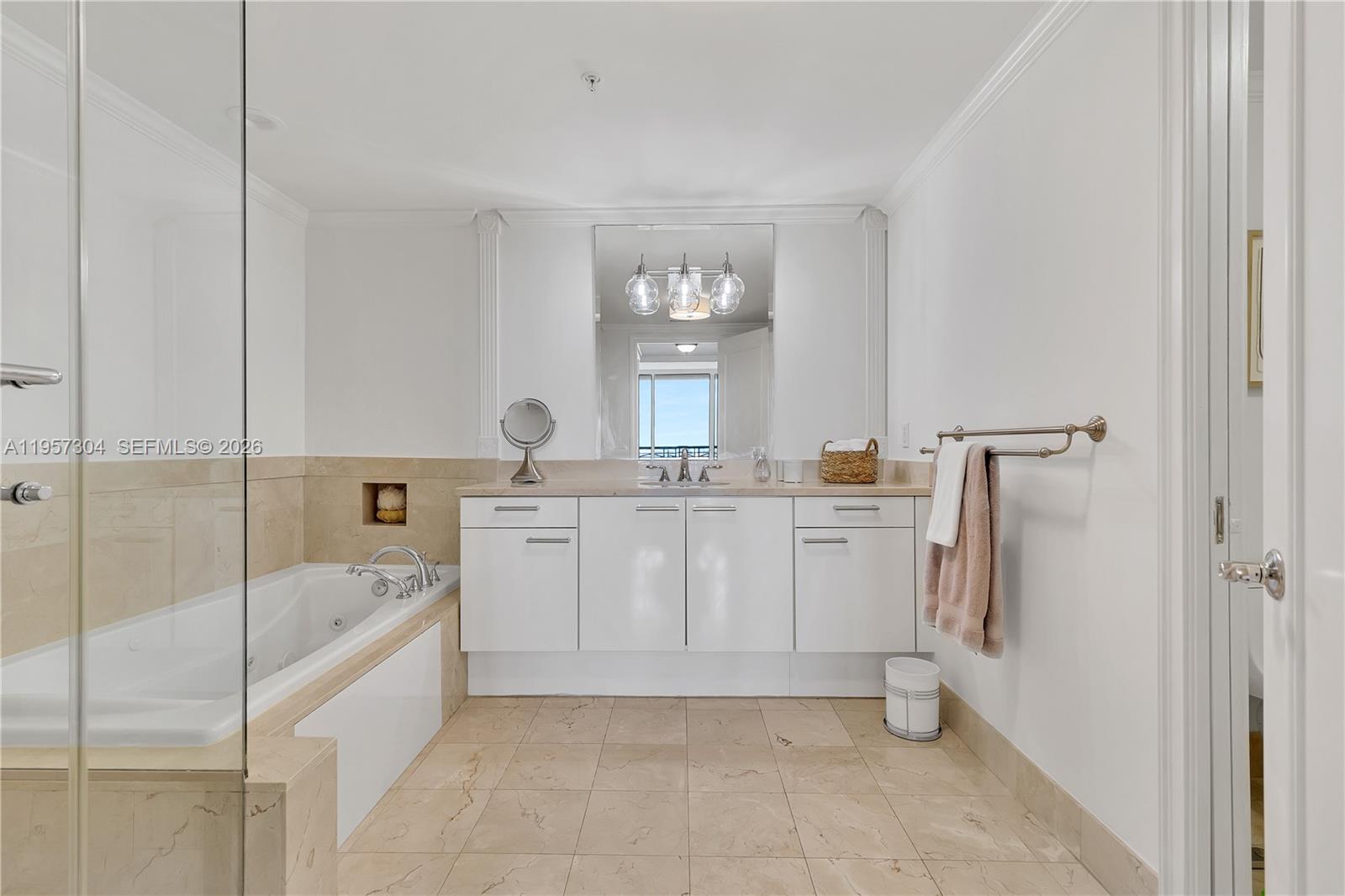 3350 SW 27 AV #2104, Coconut Grove FL 33133