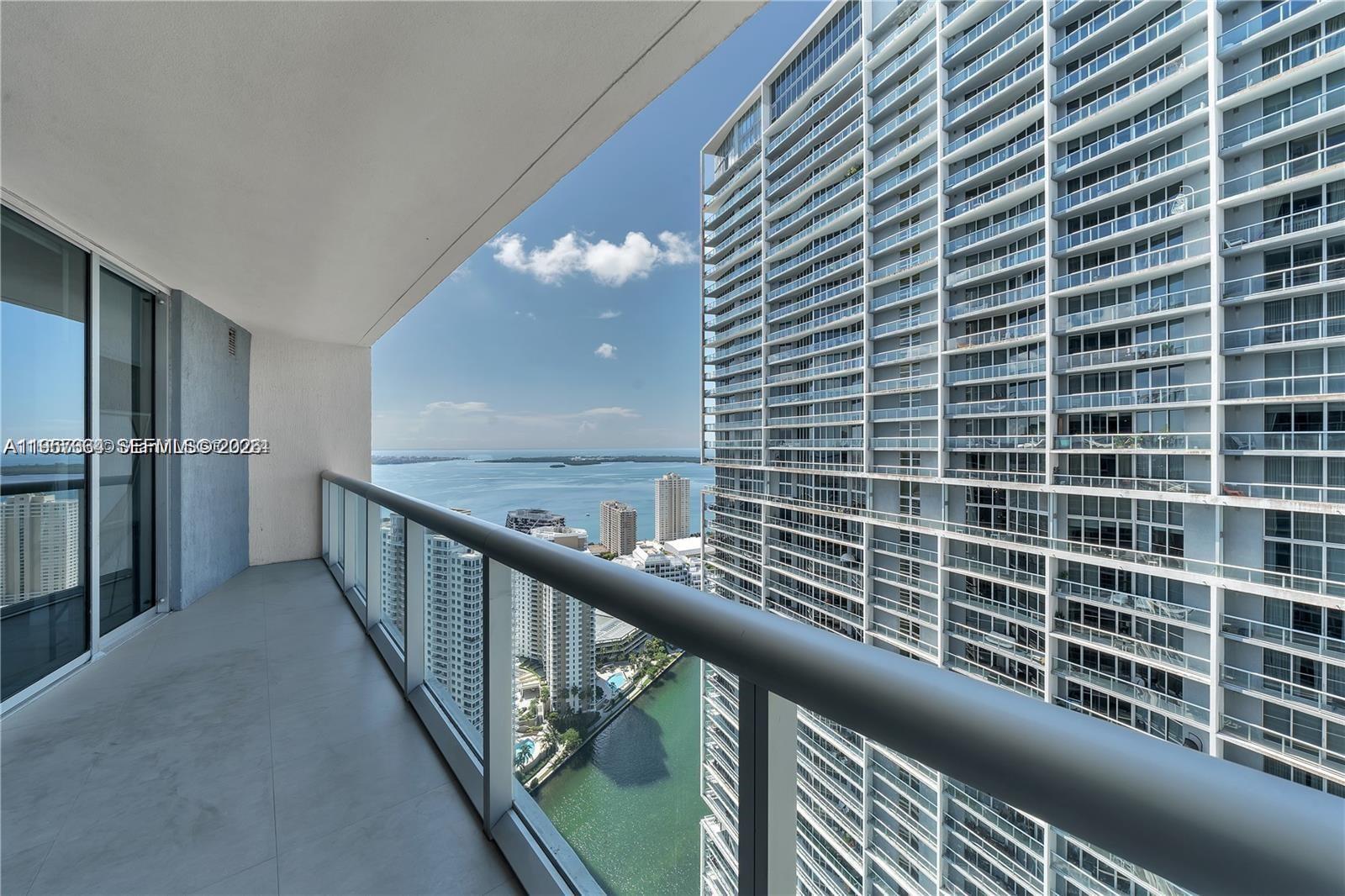 475 Brickell Ave #4211, Miami FL 33131
