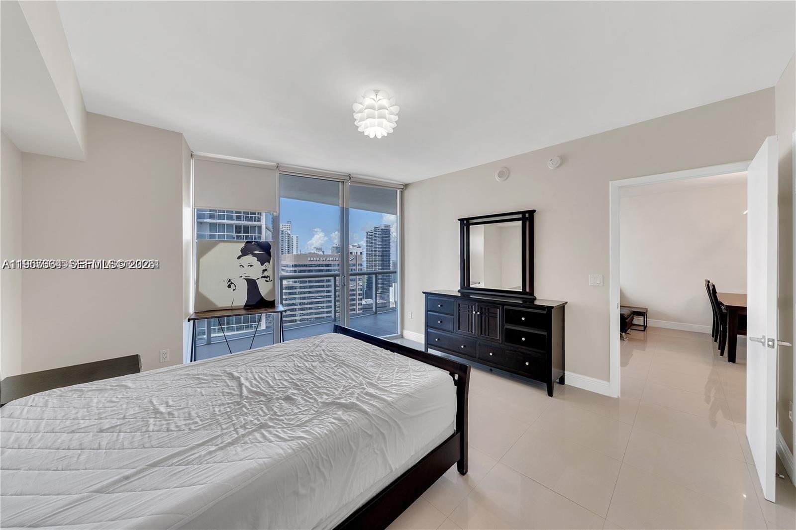 475 Brickell Ave #4211, Miami FL 33131