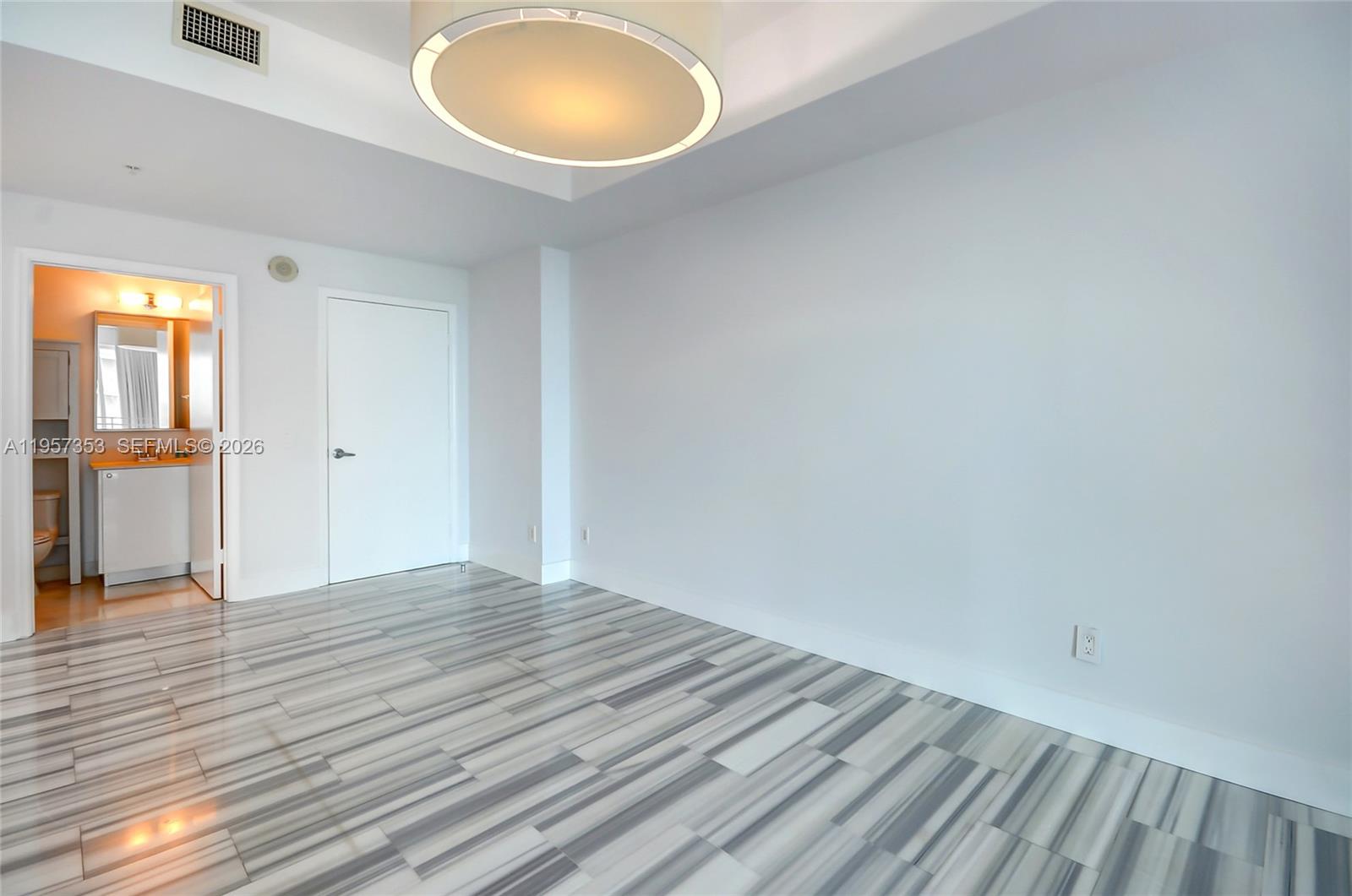60 SW 13th St #3004, Miami FL 33130