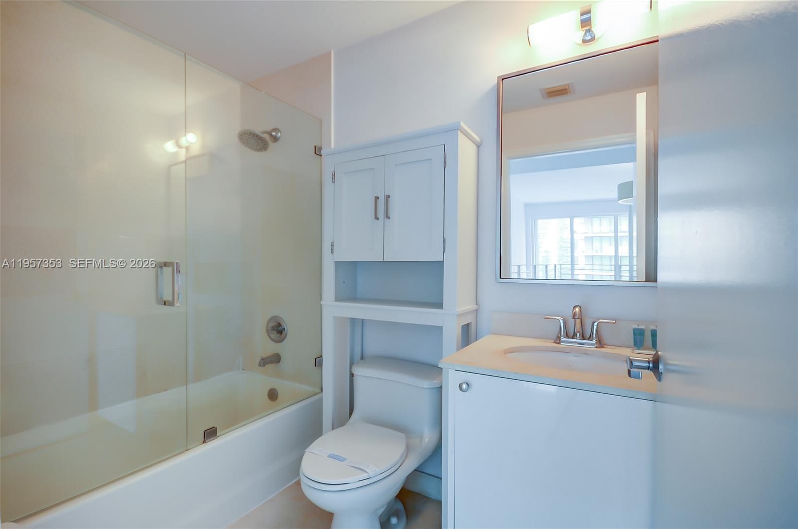 60 SW 13th St #3004, Miami FL 33130