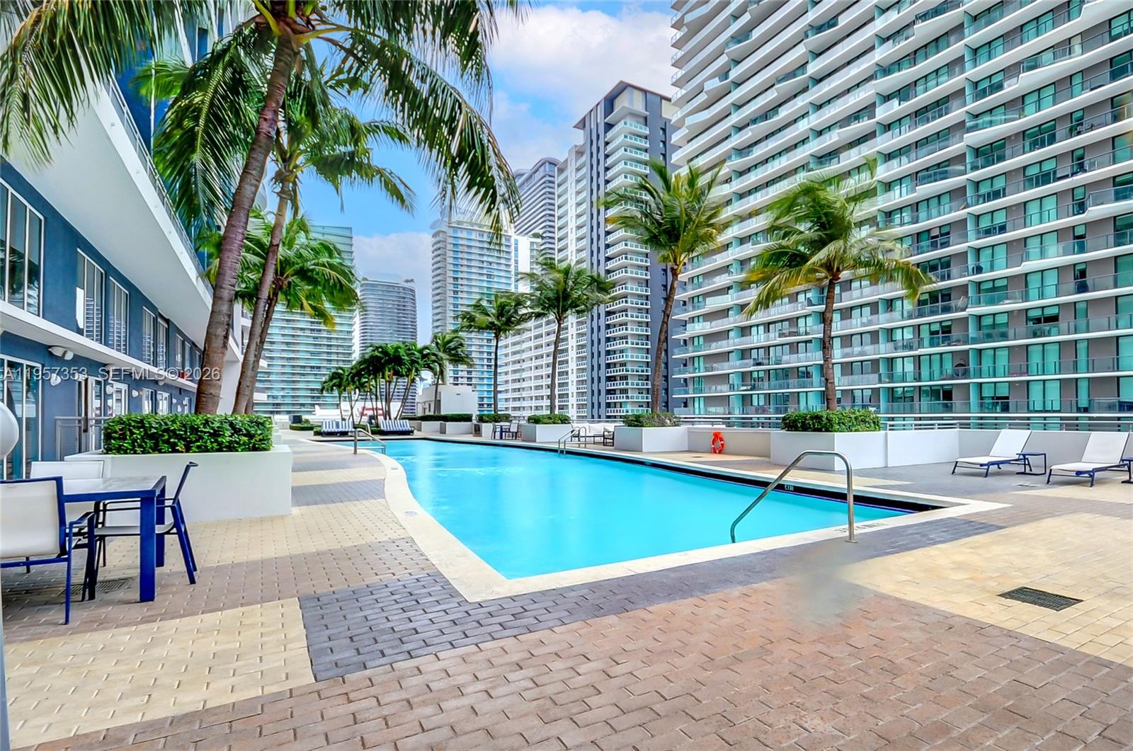60 SW 13th St #3004, Miami FL 33130
