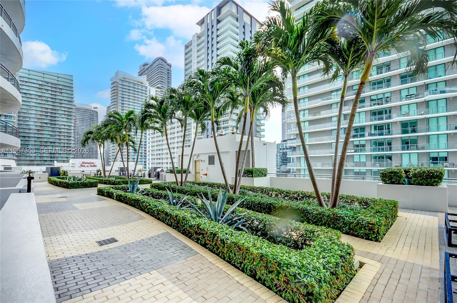 60 SW 13th St #3004, Miami FL 33130