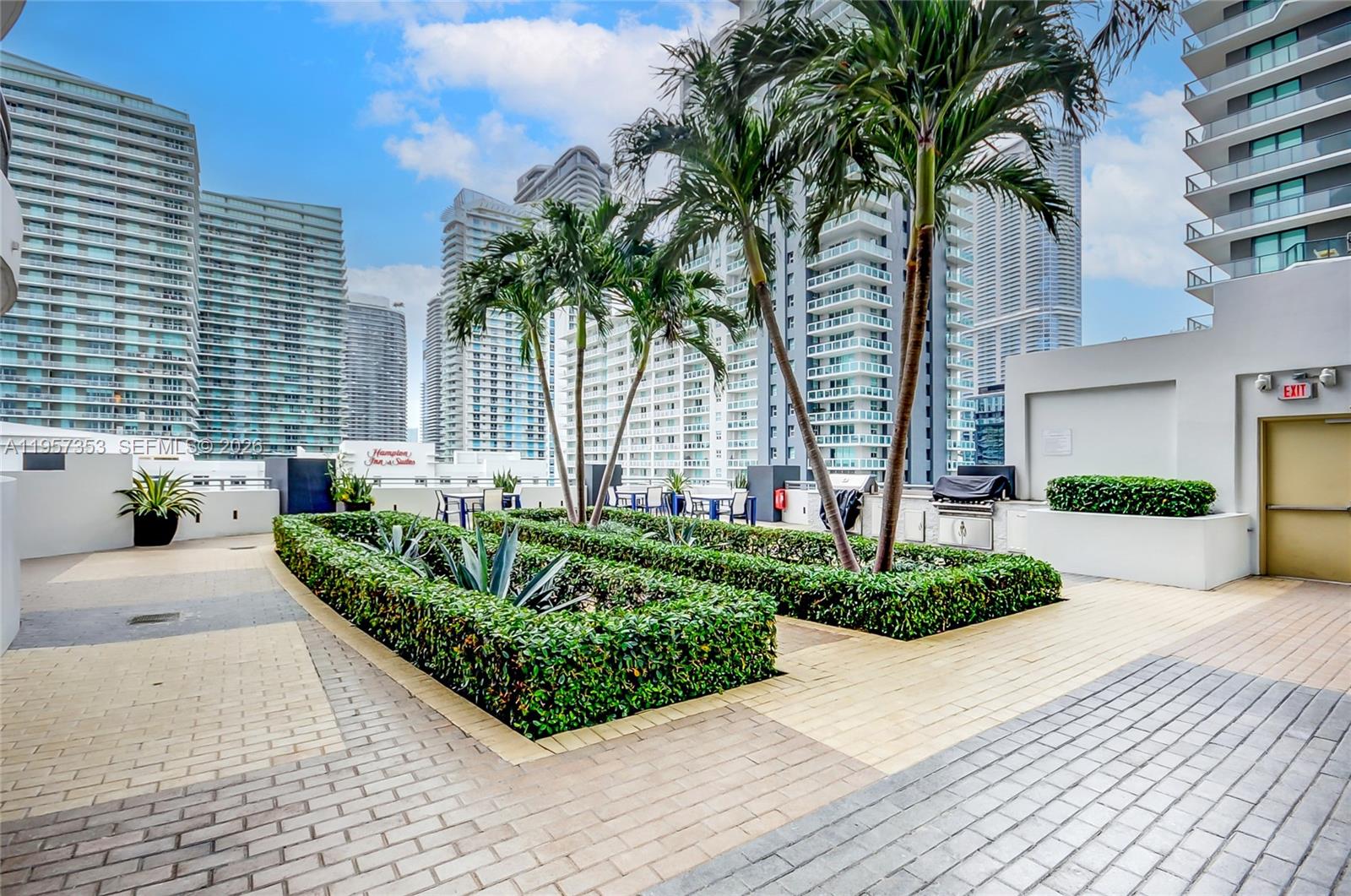 60 SW 13th St #3004, Miami FL 33130